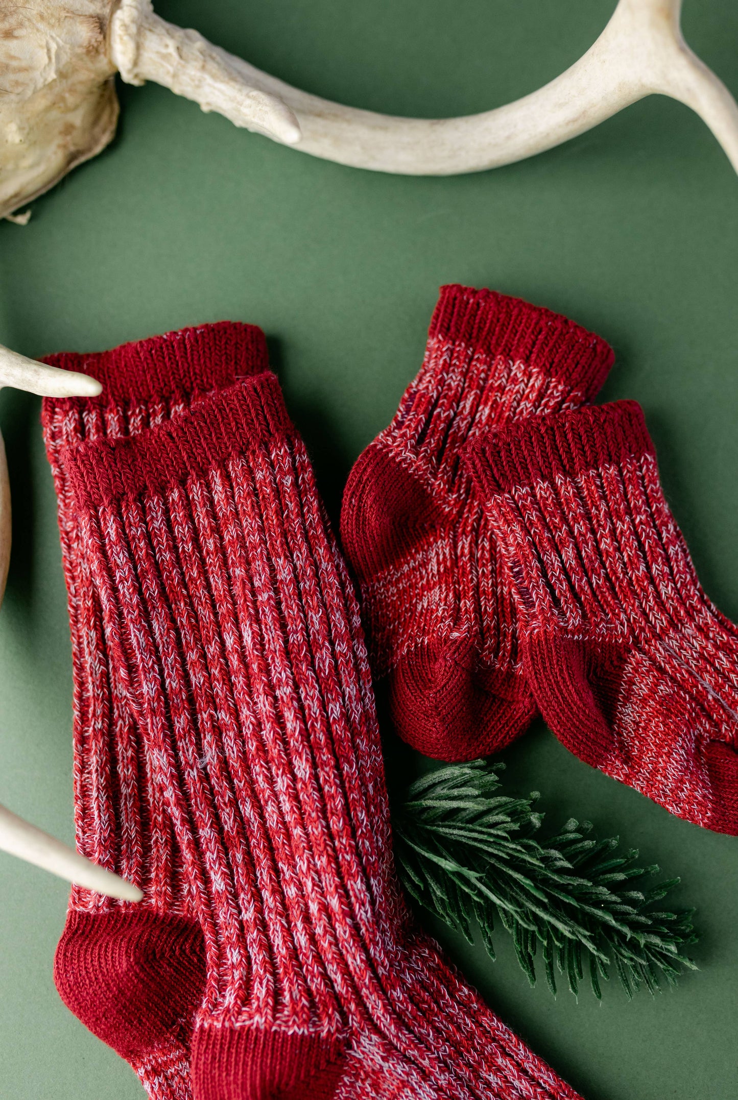 ADULT Chunky Knit Socks: Ribbon Red (Unisex)