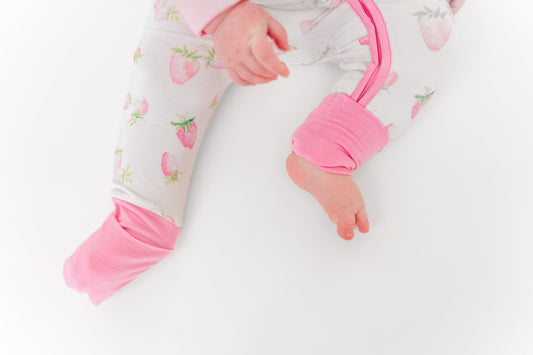 Bamboo Zip Convertible Sleeper | Strawberry Jammie