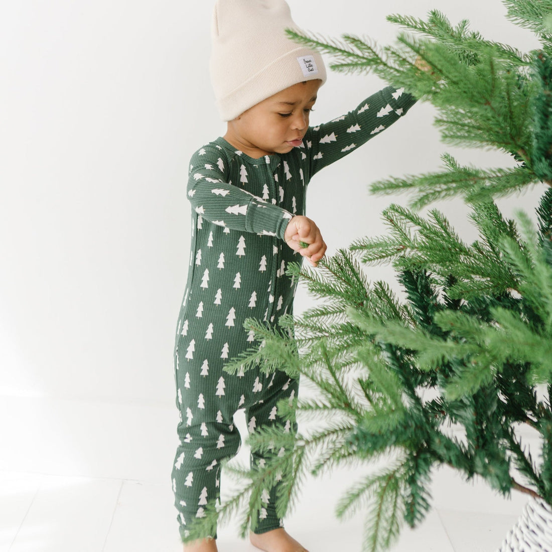 Bamboo Zip Sleeper w/ Fold-Over Feet | Christmas Trees