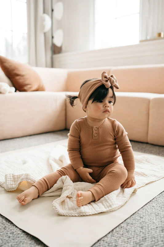 Long Sleeve Fine Rib Henley Bodysuit | Caramel