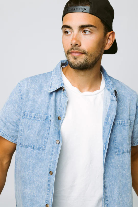 Men's Chambray Button Up