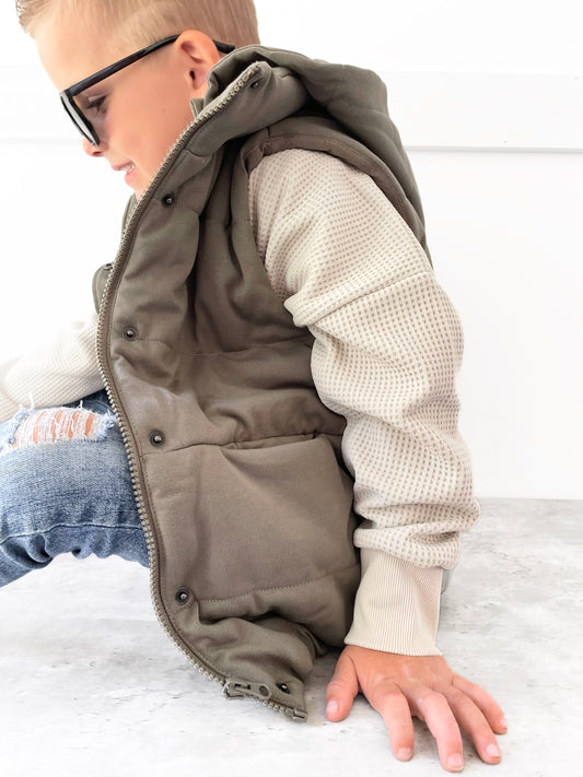 Hooded Puffer Vest | Army Green